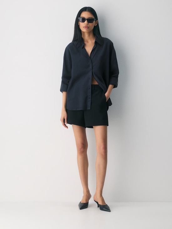 Babaton Pants - Babaton New Agency Mid-Thigh Short